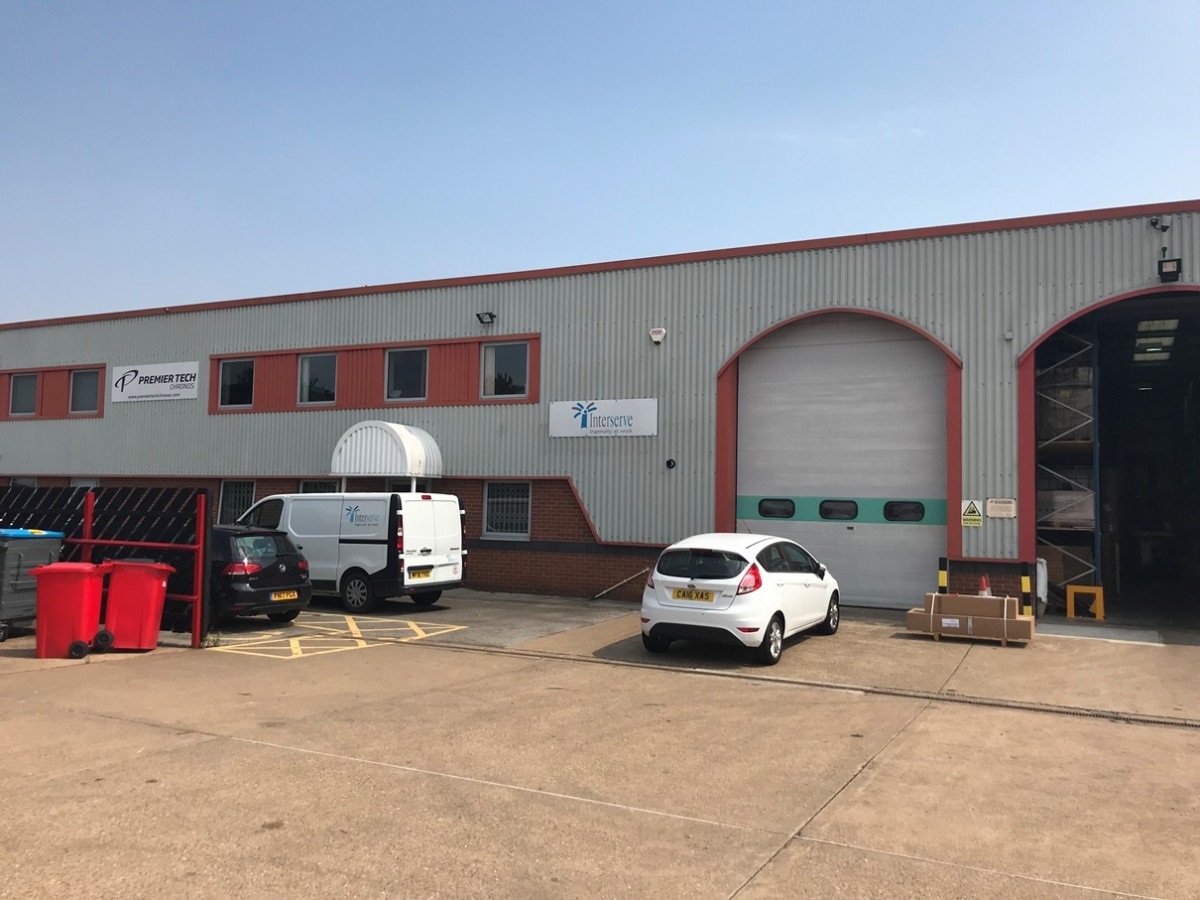 BLENHEIM INDUSTRIAL ESTATE SUPERB 4,000FT² WAREHOUSE AVAILABLE FHP FHP