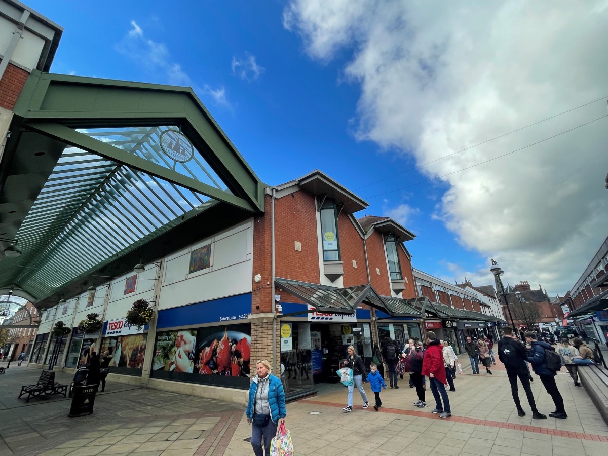 THE TESCO EXPRESS ROLLS INTO THREE SPIRES SHOPPING CENTRE, LICHFIELD