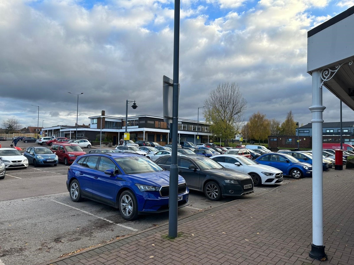 Unit 21 Quinton Court Shopping Centre FHP Great Wyrley Under